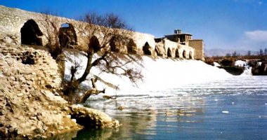 More information about Band-e-Amir Bridge in Marvdasht