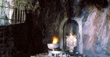 More information about Chak Chakoo Fire Temple in Ardakan