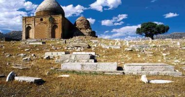 More information about Hayatol Qeib Mausoleum