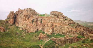 More information about Dokhtar Castle (Qiz Qalasi) in Mianeh