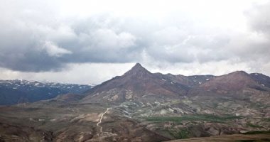 More information about Sanduq Sandaran Mountain in Zanjan