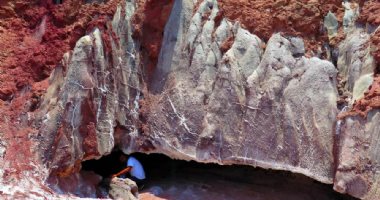 More information about Salt Goddess Cave & Mountain in Hormoz Island