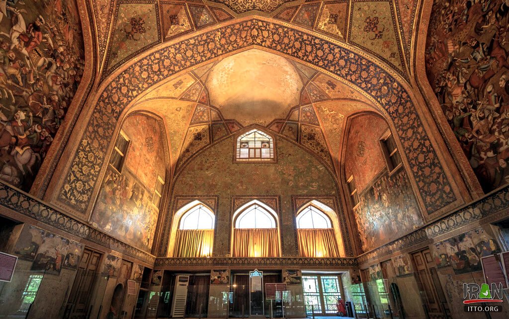 Chehel Sotoon pavilion in Esfahan
