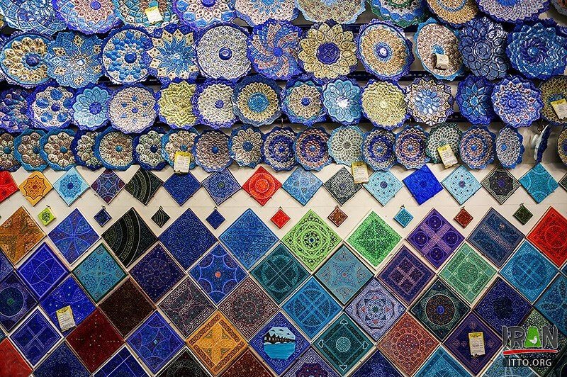 Isfahan Grand bazaar - handicrafts