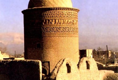 Peer-e-Alamdar Tower in Damgan