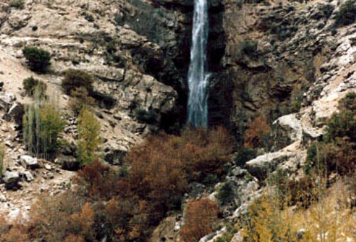 GanjBenar Waterfall in Gachsaran