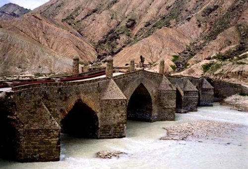 Abbasi Bridge in Laar