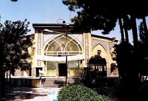 Ebne Babvaih Cemetery in Tehran