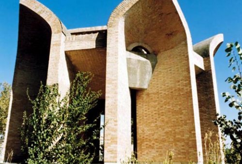 Ebne Yamin-e-Forumadi Tomb in Shahrood