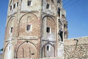 Khurmoj Castle in Khormoj (Dashti)