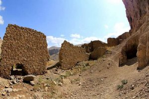 Maku Castle
