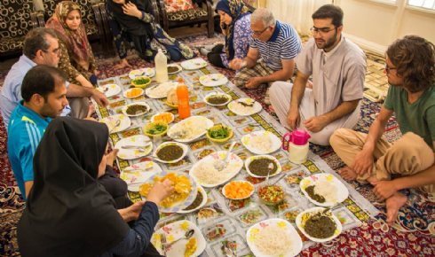 The gracious hospitality of Iranians - Article and Research - Iran The gracious hospitality of Iranians - Article and Research - Iran