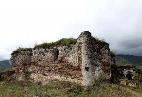 Salsaal Lisar Castle in Talesh (Hashtpar)