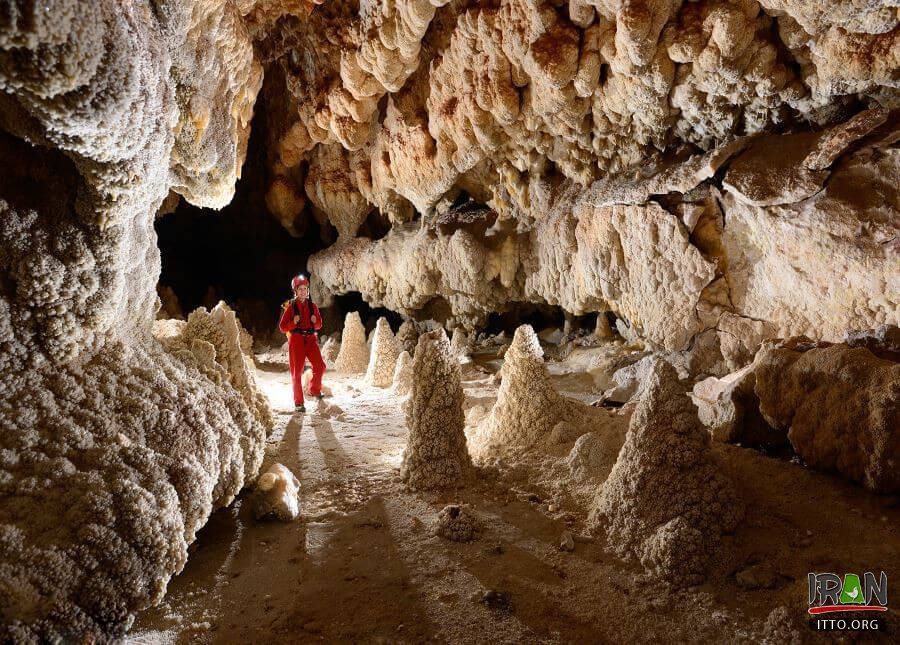 Nakhjir Cave,Nakhjeer Cave,چالنخجیر,چال نخجیر,غار نخجیر,دلیجان,delijan,deleejan