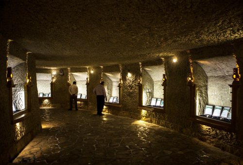 Kariz Underground City in Kish Island