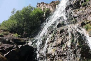 Eish Abad Waterfall - Marand