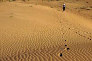 Abu-Ghuyer desert near Dehloran