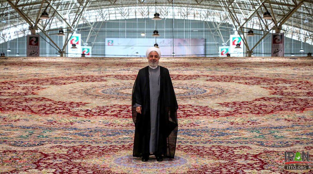 نمایشگاه فرش تبریز,حسن روحانی,بزرگترین فرش جهان,exhibition,persian carpet,iranian carpet,فرش ایرانی