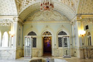 Museum of mirrors and lighting - Yazd