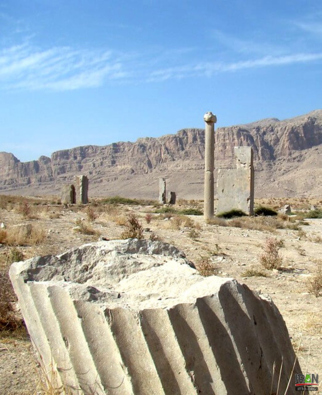 Estakhr Ancient City (Takht-e-Tavoos) Photo Gallery, Iran Tourism and