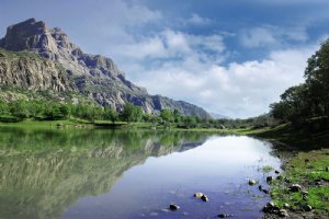 Azgan Lake