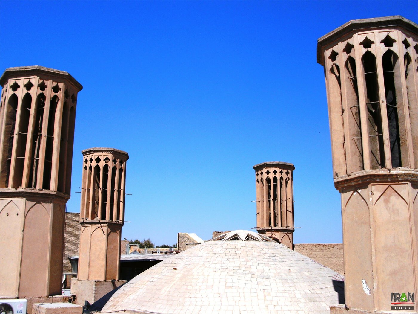 Ab anbaars in Yazd,Ab-Anbars of Yazd,آب انبارهای یزد,yazd ab anbar,abanbar in yazd,abanbars,yazd water reservoirs,ab anbaar,آب انبار رستم گیو