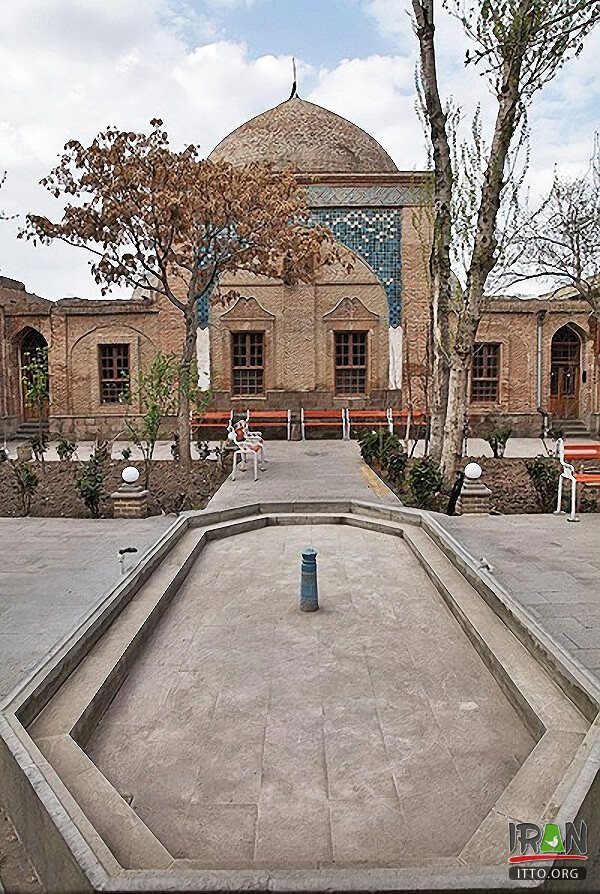 Imamzadeh Seyed Hamzeh Mausoleum Photo Gallery, Iran Tourism and