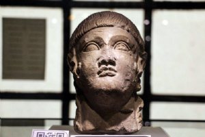Pars Museum (Kolah Farangi) - Shiraz