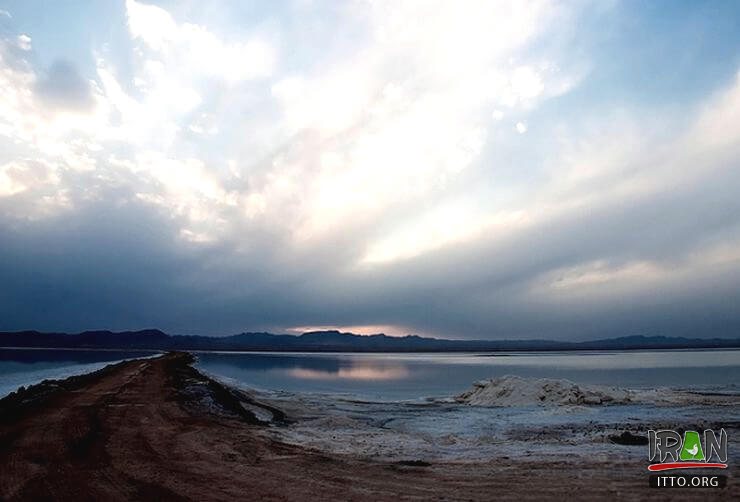 Namak Lake, Daryache Namak,دریاچه نمک,قم,ghom,gom,kom,دریای نمک,Howz-e Soltan Salt Lake,حوض سلطان