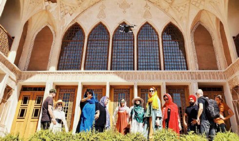 Iranian influencer brings top travel bloggers to Iran on familiarization trip