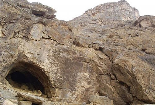 Dareh Farakh Cave in Malayer