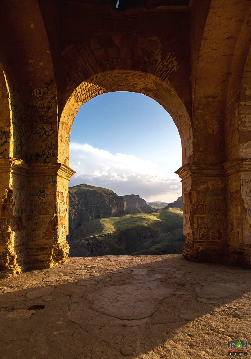 Zahhak Citadel,Narin Ghala,Zahak Castle,قلعه آژدهاک,قلعه اژدهاک,ghaleh zahak,ghaleh zahhak,ghaleye zahak