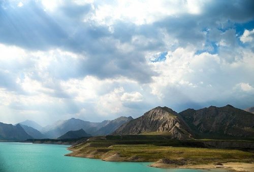 Lar Dam Lake in Damavand