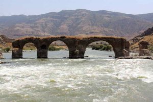 Khoda Afarin Bridge - Azerbaijan