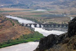 Khoda Afarin Bridge - Azerbaijan