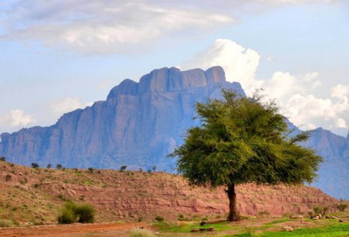 Haft Tanan Mountain in Dezful