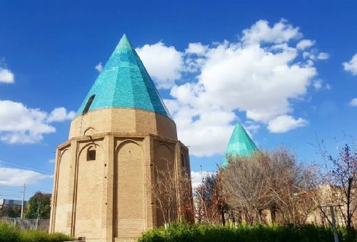 Gonbad Sabz Garden (The Green Tomb) in Qom