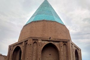 Gonbad Sabz Garden - Qom