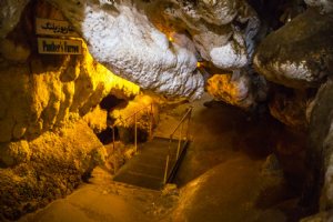 Kataleh khor Cave - Zanjan