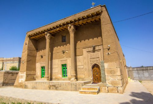 Asnaq (Sangi) Mosque in Sarab