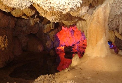 Agh Bolagh Cave in Bostan Abad