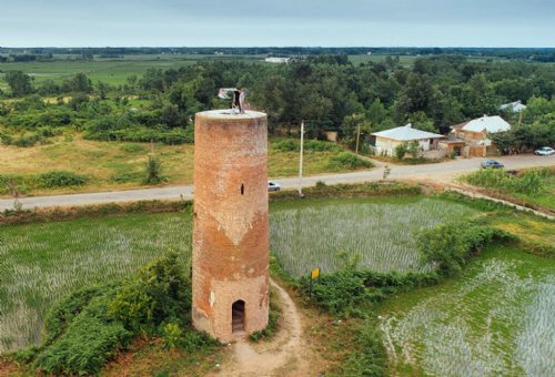 Gaskar Minaret (Manareh Bazaar Gaskar) in Someh Sara