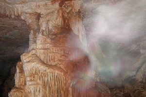 Kharmanehsar Cave