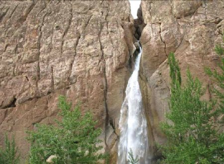 Semirom Waterfall - Isfahan Province