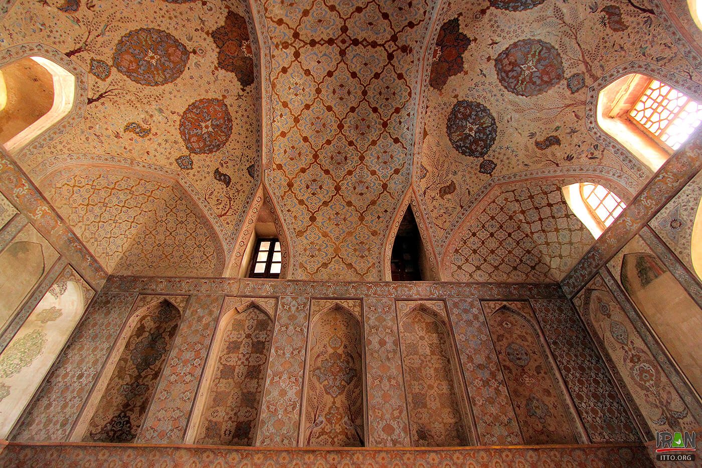 عالیقاپو,alighapo,aligapou,aliqapo,aliqapoo,alighapoo,naghshejahan,naqsh jahan,isfahan,esfahan,اصفهان,نقش جهان
