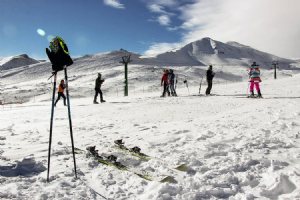 Alvares Ski Resort near Ardabil (Ardebil)