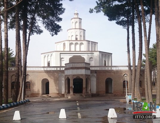 Arg-e Kolaah Farangi,Kolafarangi Citadel,ارگ کلاه فرنگی بیرجند,birjand kolah farangi,argekolafarangi,کلافرنگی