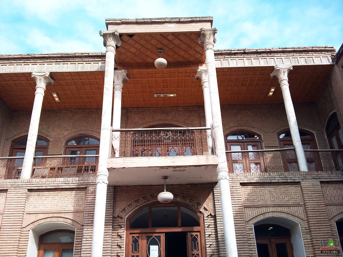 Asef Vaziri Edifice,Asef Vaziri's Mansion,Asef Museum,Sanandaj Anthropology Museum,Kurdish house,House of Kurd,Asef Vaziri Building,Khaneh Kurd,kord house,kurd house,kord mansion,kurd mansion,خانه وزیری,عمارت وزیری,خانه کرد,خانه کردی,sanandaj house,sanandaj museum,اقوام کرد,کردستان ایران,kordestan,kordistan,kurdistan,مردم کرد,kurdish people,kordish people,موزه مردم شناسی کردستان,Anthropology Museum,موزه مردم‌شناسی مناطق کردنشین,مکتب خانه,نگارخانه,صنایع دستی کردستان,kurdish handicrafts,khaneye kurd,khane kurd