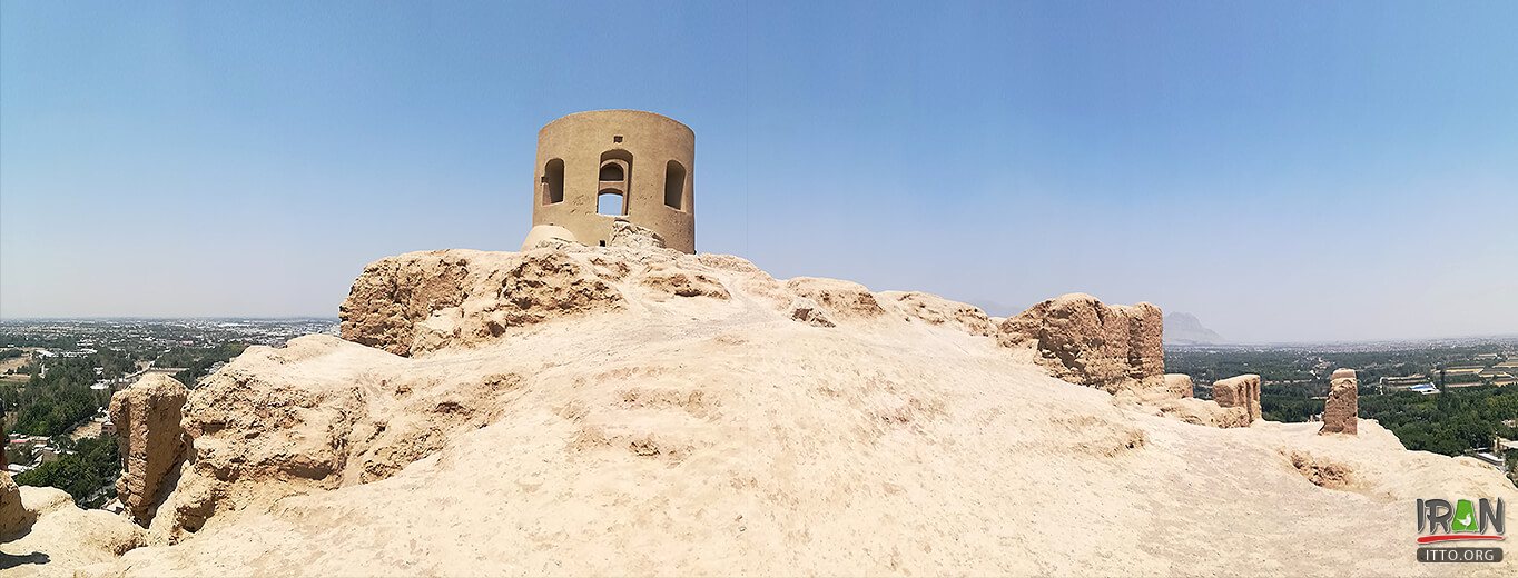 Atashgah-e Esfahan,Isfahan Fire Temple,atashgaah isfahan,atashgah esfahan,آتش گاه اصفهان,کوه آتشگاه,atashgah mountain,esfahan fire temple,isfahan province