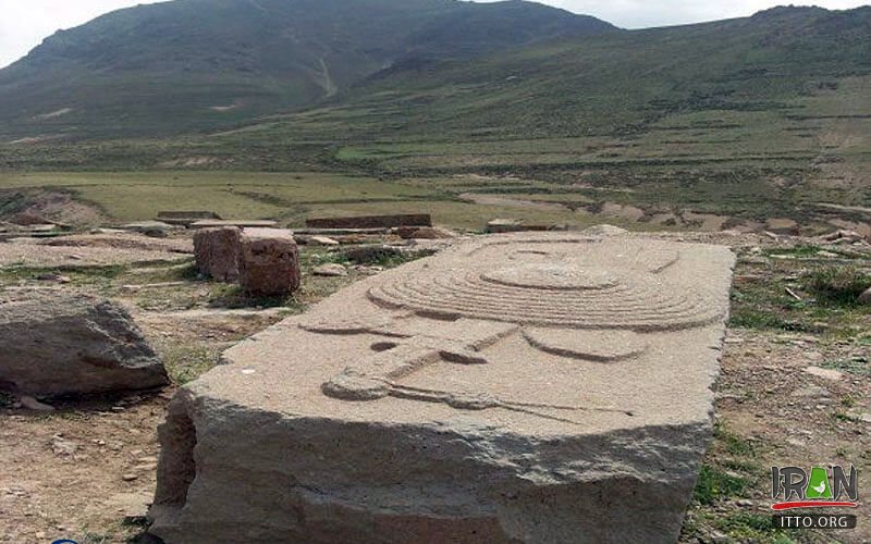 Ghadamgah Cave,Azarshahr Cave,Qadamgah ancient temple and Graveyard,Ghadamgah Temple,Ghadamgah Mosque,غار تاریخی قدمگاه,غار آذرشهر,گورستان آذرشهر,قبرستان تاریخی قدمگاه,معبد قدمگاه,ghadamgah mosque-ghadamgah temple,azar shahr,آزرشهر,masjed ghadamgah,masjid ghadamgah,azarshahr ghadamgah